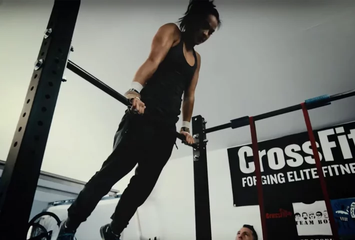 Maîtrisez le Kipping bar Muscle-Up – BMU : Technique avancée pour repousser vos limites dans le CrossFit